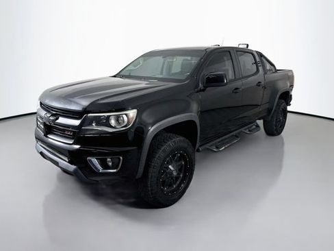 Used 2016 Chevrolet Colorado Z71 AWD/4WD image 3