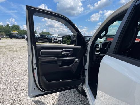 Used 2023 RAM 1500 Big Horn AWD/4WD image 24