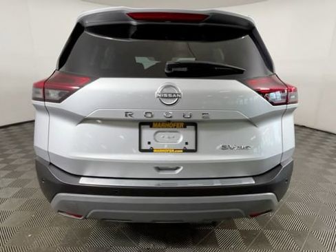 Used 2023 Nissan Rogue SV AWD/4WD image 6