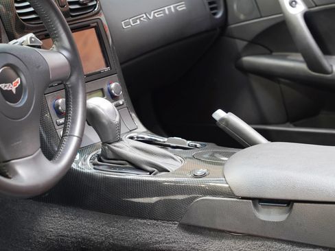 Used 2007 Chevrolet Corvette Coupe RWD image 41