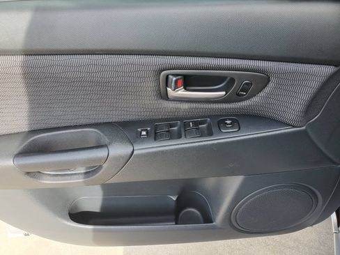 Used 2007 MAZDA MAZDA3 i Touring FWD image 14