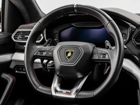 Used 2020 Lamborghini Urus image 27