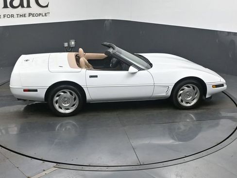 Used 1996 Chevrolet Corvette Convertible RWD image 35