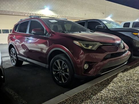 Certified 2018 Toyota RAV4 Limited AWD/4WD image 3