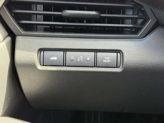 Used 2025 Nissan Altima 2.5 S FWD image 26
