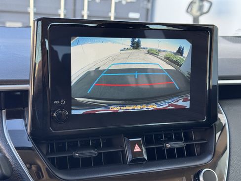 Used 2023 Toyota Corolla LE image 25