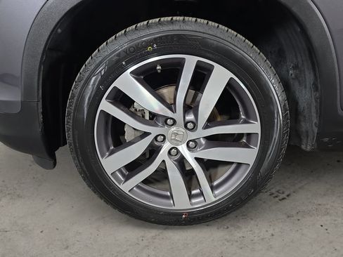 Used 2016 Honda Pilot Touring image 9