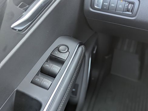 New 2026 GMC Acadia Elevation w/ Elevation Premium Package image 21