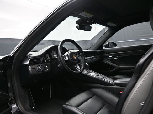 Certified 2019 Porsche 911 Turbo AWD/4WD image 5