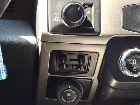 Used 2022 Ford F350 Lariat w/ Chrome Package AWD/4WD image 18