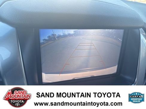 Used 2018 Chevrolet Tahoe LT image 21