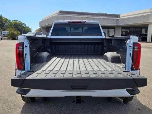 New 2026 GMC Sierra 3500 Denali w/ Denali Reserve Package image 4