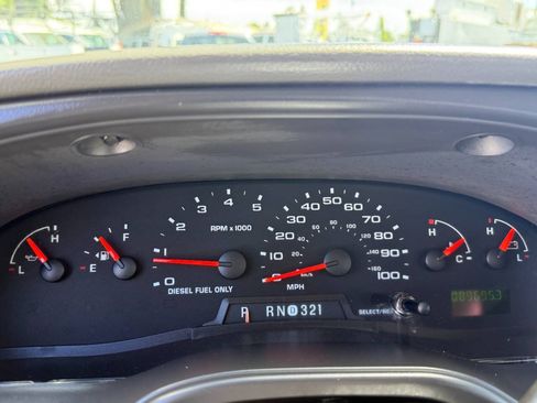 Used 2006 Ford E-350 and Econoline 350 Super Duty RWD image 19