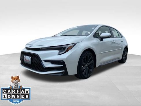Certified 2024 Toyota Corolla SE image 1