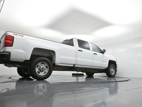 Used 2018 Chevrolet Silverado 2500 W/T image 44