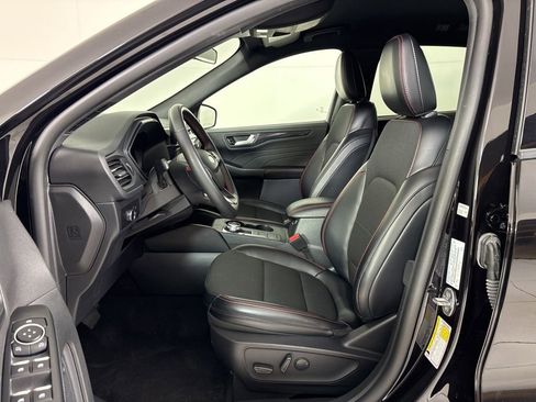 Used 2025 Ford Escape ST-Line image 14