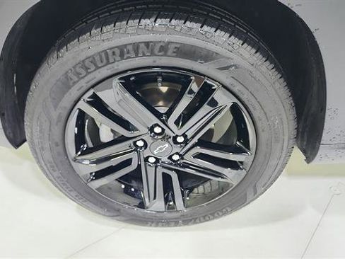 Used 2025 Chevrolet Trax ACTIV w/ Sunroof Package FWD image 37