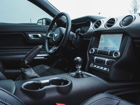 Used 2022 Ford Mustang GT Premium w/ Equipment Group 401A image 34