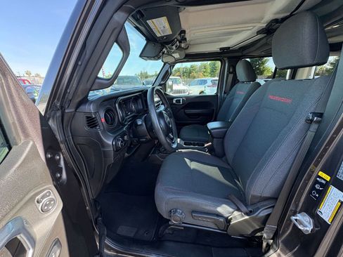 Used 2025 Jeep Wrangler Unlimited Rubicon image 25