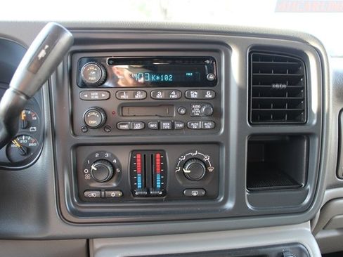 Used 2004 Chevrolet Tahoe LS w/ Preferred Equipment Group image 13