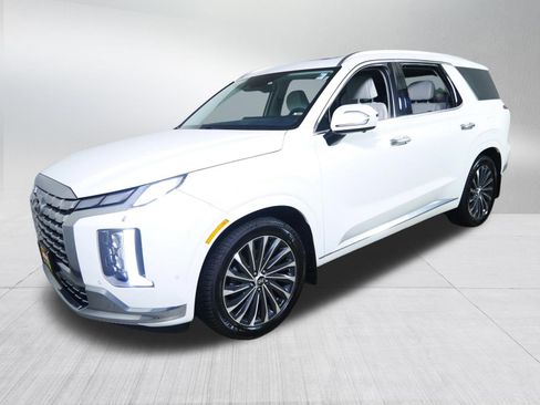 Used 2023 Hyundai Palisade Calligraphy AWD/4WD image 3