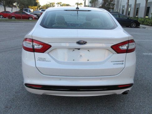 Used 2014 Ford Fusion Titanium image 4