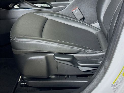 Used 2024 Buick Encore GX Sport Touring image 16