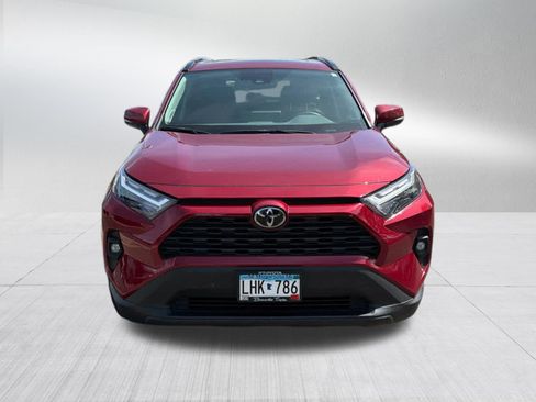 Used 2023 Toyota RAV4 XLE Premium AWD/4WD image 2