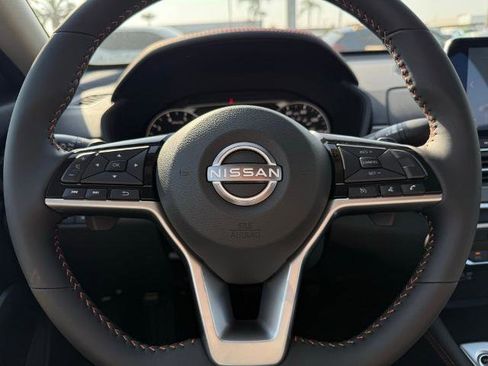 New 2025 Nissan Altima 2.5 SR image 21