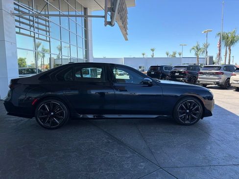 Used 2023 BMW 740i RWD image 3
