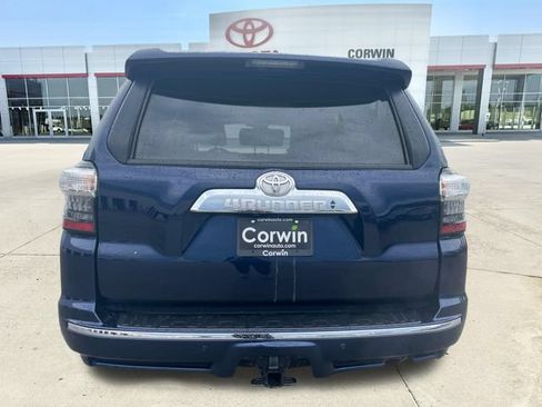Used 2024 Toyota 4Runner Limited AWD/4WD image 4