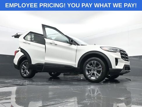 New 2026 Ford Explorer Active w/ Active Comfort Package AWD/4WD image 34