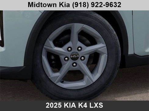 New 2025 Kia K4 LXS image 9