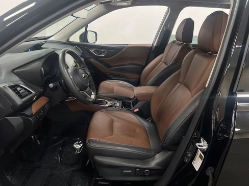 Used 2023 Subaru Forester Touring w/ Popular Package #2 image 11