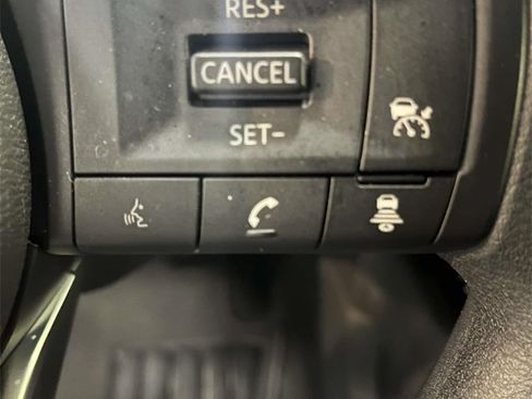 Used 2025 Nissan Kicks S w/ Charging Package image 23