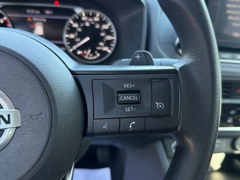 Used 2021 Nissan Rogue S image 18