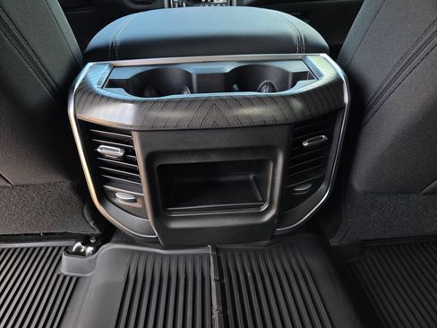 New 2026 RAM 2500 Big Horn AWD/4WD image 17