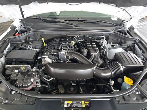 Used 2025 Dodge Durango GT AWD/4WD image 9