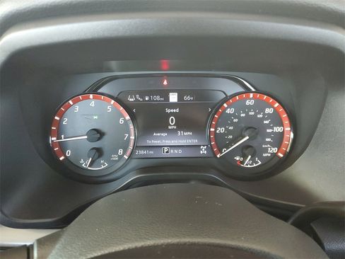 Used 2023 Nissan Titan PRO-4X w/ Pro-4x Convenience Package image 16