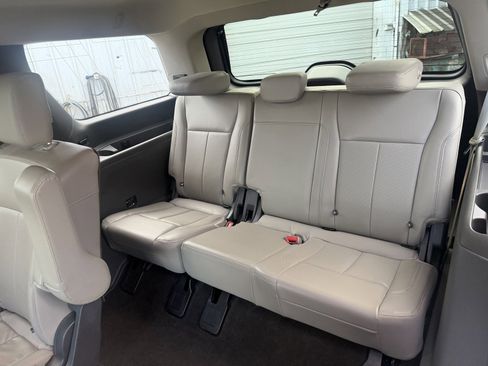 Used 2020 Ford Expedition XLT w/ Equipment Group 202A image 13