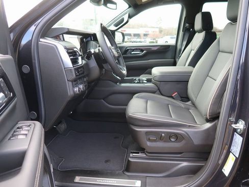 New 2026 GMC Yukon Elevation image 7