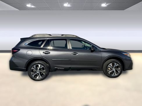 Used 2022 Subaru Outback Limited image 7