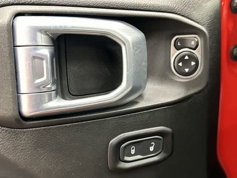Used 2021 Jeep Gladiator Rubicon AWD/4WD image 20