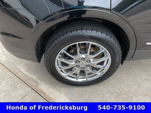 Used 2018 Cadillac XT5 Luxury w/ LPO, Wheel Lock Package AWD/4WD image 12