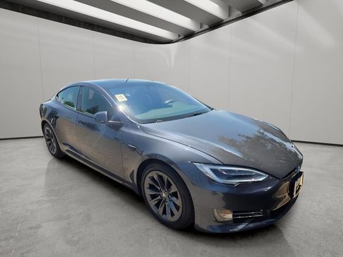 Used 2020 Tesla Model S Long Range Plus AWD/4WD image 7