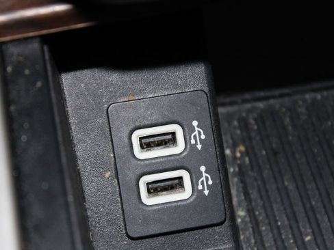 Used 2018 Ford F150 Lariat image 32