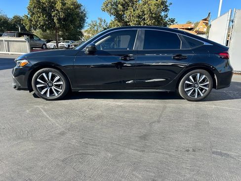 Used 2023 Honda Civic EX-L image 2