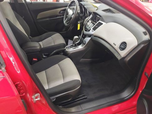 Used 2014 Chevrolet Cruze LS image 14