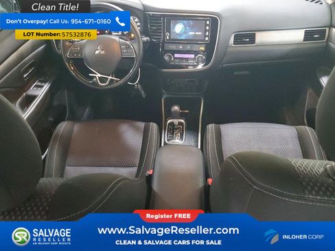 Used 2017 Mitsubishi Outlander AWD image 11