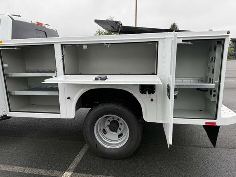 New 2025 Ford F350 XL w/ XL Chrome Package AWD/4WD image 11